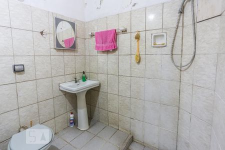 Banheiro de casa à venda com 2 quartos, 112m² em Jardim Santos Dumont, São Paulo