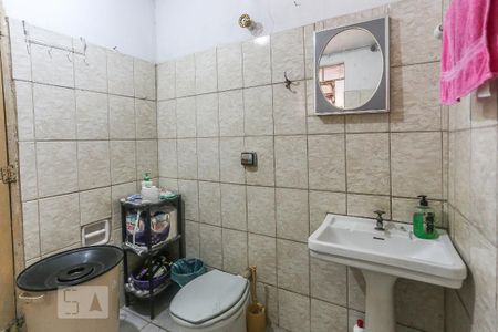 Banheiro de casa à venda com 2 quartos, 112m² em Jardim Santos Dumont, São Paulo