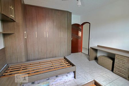 Quarto 1 de casa para alugar com 2 quartos, 130m² em Vila Assis Brasil, Mauá