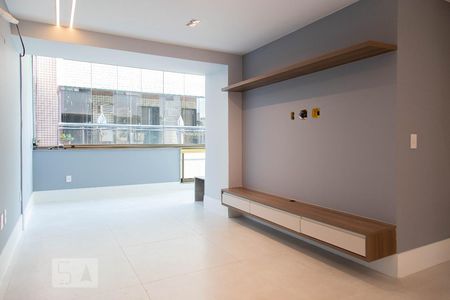 Apartamento à venda com 90m², 3 quartos e 2 vagasSala