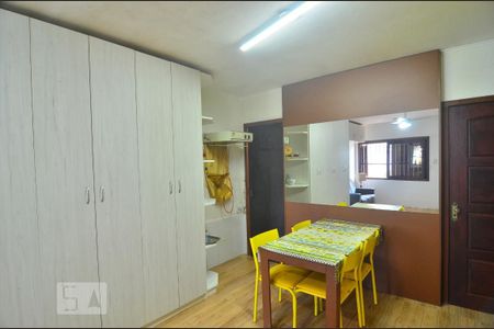 Cozinha de kitnet/studio à venda com 1 quarto, 24m² em Igará, Canoas