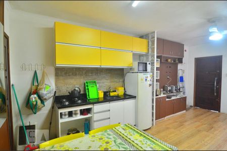 Cozinha de kitnet/studio à venda com 1 quarto, 24m² em Igará, Canoas