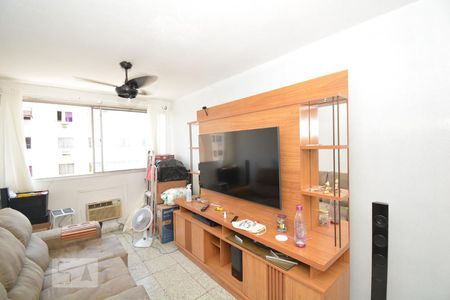 Sala de apartamento para alugar com 2 quartos, 50m² em Irajá, Rio de Janeiro