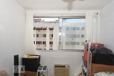 Sala de apartamento para alugar com 2 quartos, 50m² em Irajá, Rio de Janeiro