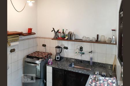 Cozinha de casa à venda com 3 quartos, 175m² em Vila Monumento, São Paulo