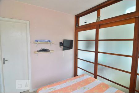 Quarto de apartamento à venda com 1 quarto, 36m² em Centro, Canoas