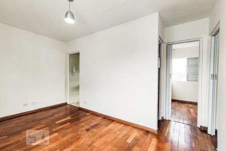 Sala de apartamento para alugar com 2 quartos, 45m² em Jardim Catanduva, São Paulo