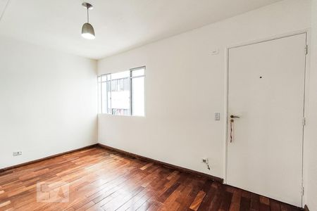 Detalhe Sala de apartamento para alugar com 2 quartos, 45m² em Jardim Catanduva, São Paulo