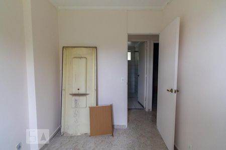 Quarto 1 de apartamento para alugar com 3 quartos, 57m² em Jardim Santa Teresinha, São Paulo