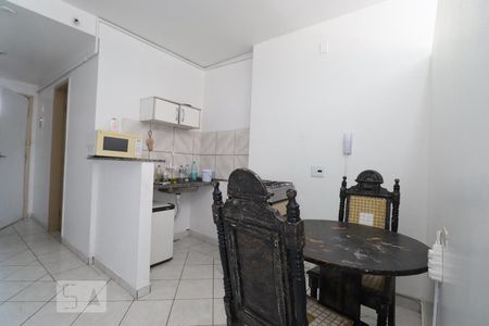 Cozinha de apartamento para alugar com 1 quarto, 35m² em Setor Central, Goiânia