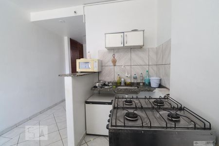 Cozinha de apartamento para alugar com 1 quarto, 35m² em Setor Central, Goiânia