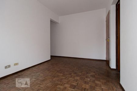 Sala de apartamento para alugar com 1 quarto, 34m² em Rebouças, Curitiba