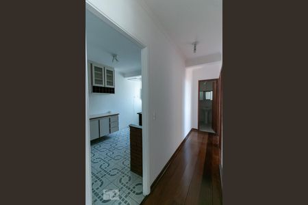 Corredor de apartamento para alugar com 2 quartos, 61m² em Vila Santa Catarina, São Paulo