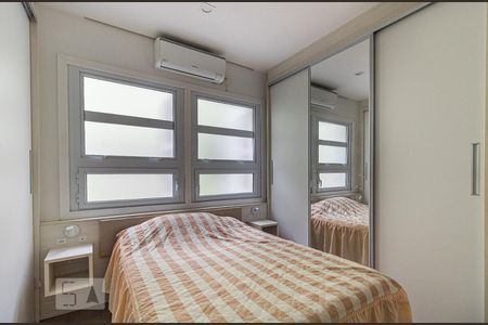 Quarto 1 de apartamento à venda com 2 quartos, 50m² em Cristo Redentor, Porto Alegre