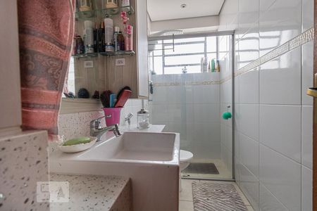 Banheiro Social de apartamento à venda com 2 quartos, 50m² em Cristo Redentor, Porto Alegre