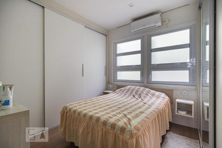 Quarto 1 de apartamento à venda com 2 quartos, 50m² em Cristo Redentor, Porto Alegre