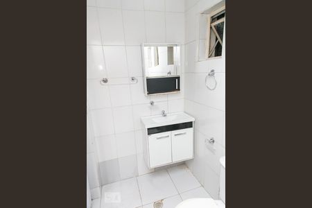Banheiro de casa para alugar com 1 quarto, 50m² em Parque Novo Mundo, São Paulo