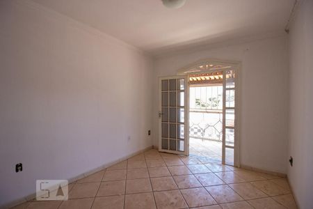 Dormitório de apartamento para alugar com 3 quartos, 120m² em Taguatinga Sul (taguatinga), Brasília