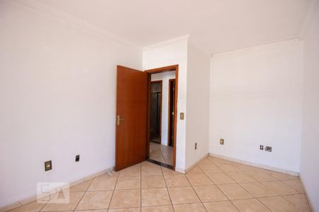 Dormitório de apartamento para alugar com 3 quartos, 120m² em Taguatinga Sul (taguatinga), Brasília