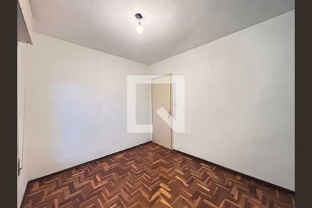 Quarto 1 de casa à venda com 5 quartos, 160m² em Niterói, Canoas