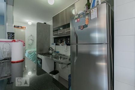 Cozinha/Lavanderia de apartamento à venda com 2 quartos, 42m² em Vila Campestre, São Paulo