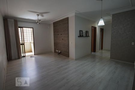 Sala de apartamento para alugar com 3 quartos, 79m² em Residencial Flórida, Ribeirão Preto