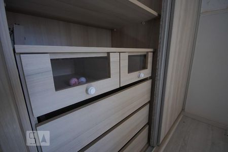 Armário Quarto 1 de apartamento para alugar com 3 quartos, 79m² em Residencial Flórida, Ribeirão Preto