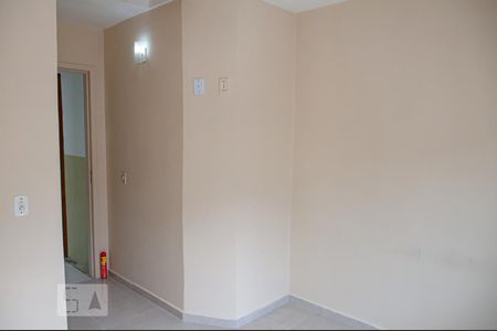 Quarto 1 de casa de condomínio para alugar com 2 quartos, 55m² em Taquara, Rio de Janeiro