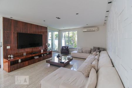 Sala de casa para alugar com 3 quartos, 225m² em Bosque da Saúde, São Paulo