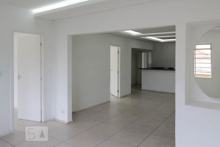 Sala de casa à venda com 3 quartos, 344m² em Vila Moraes, São Paulo