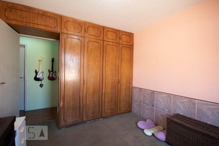 Quarto 2 de casa à venda com 2 quartos, 118m² em Vila Osasco, Osasco