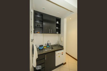 Cozinha  de apartamento para alugar com 1 quarto, 38m² em Copacabana, Rio de Janeiro