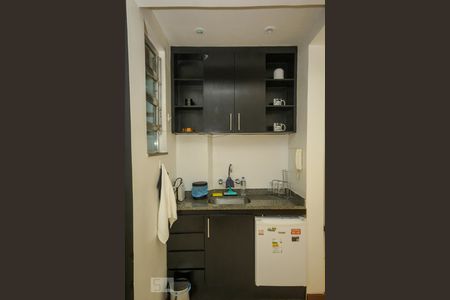 Cozinha  de apartamento para alugar com 1 quarto, 38m² em Copacabana, Rio de Janeiro
