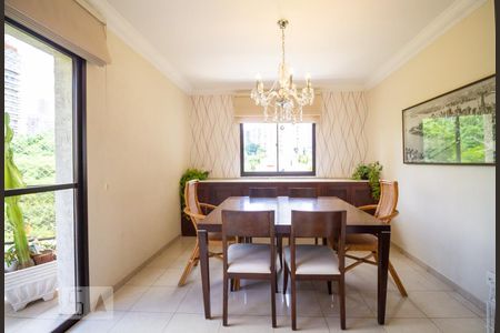 Sala de apartamento à venda com 4 quartos, 147m² em Jardim Vila Mariana, São Paulo