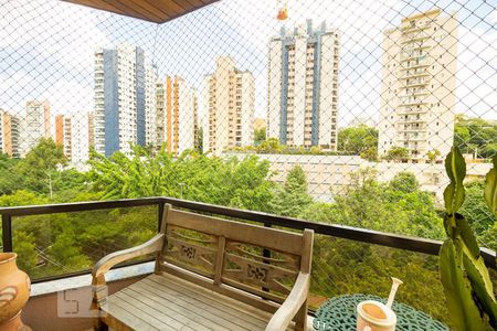 Varanda  de apartamento à venda com 4 quartos, 147m² em Jardim Vila Mariana, São Paulo