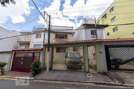 Fachada de casa à venda com 3 quartos, 170m² em Vila Basileia, São Paulo