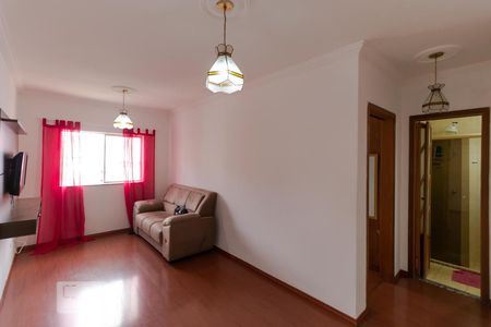 Apartamento à venda com 76m², 1 quarto e 1 vagaSalas