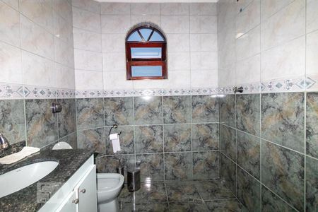 Lavabo de casa à venda com 3 quartos, 240m² em Jardim Las Vegas, Santo André