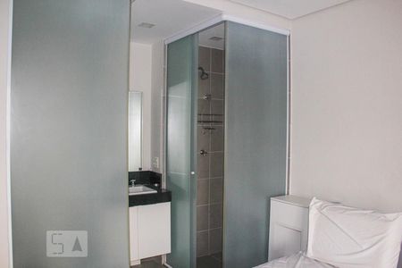 Banheiro de kitnet/studio para alugar com 1 quarto, 24m² em Vila Olímpia, São Paulo