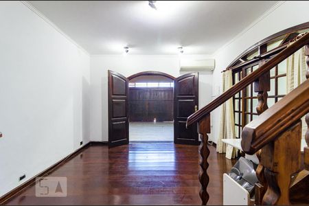Sala de casa à venda com 3 quartos, 300m² em Vila Campestre, São Paulo