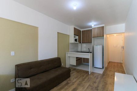 Sala  de kitnet/studio para alugar com 1 quarto, 35m² em Centro, Curitiba