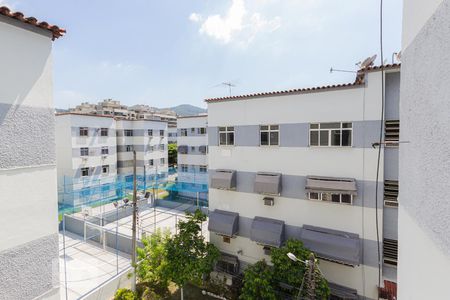 Vista de apartamento à venda com 2 quartos, 50m² em Jacarepaguá, Rio de Janeiro