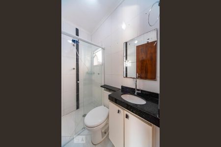 Banheiro de apartamento à venda com 2 quartos, 55m² em Vila Camilópolis, Santo André