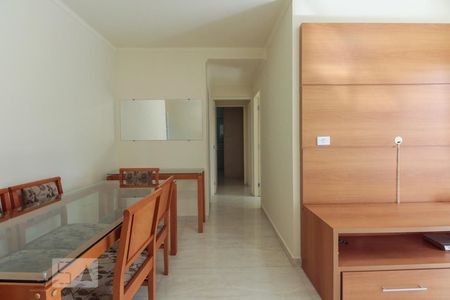 Apartamento para alugar com 65m², 2 quartos e 1 vagaSala 