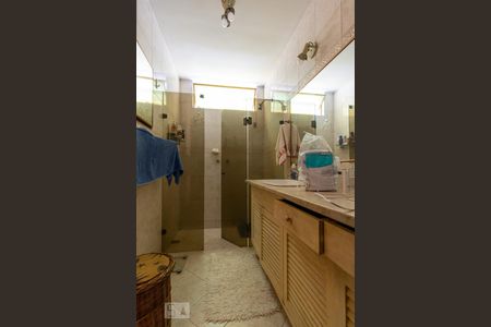 Apartamento à venda com 600m², 3 quartos e 1 vaga Apartamento à venda com 600m², 3 quartos e 1 vagaBanheiro Suite 1