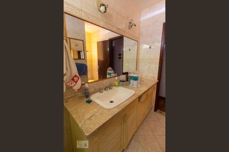 Apartamento à venda com 600m², 3 quartos e 1 vaga Apartamento à venda com 600m², 3 quartos e 1 vagaBanheiro Suite 1