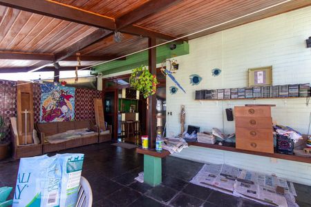 Apartamento à venda com 600m², 3 quartos e 1 vaga Apartamento à venda com 600m², 3 quartos e 1 vagaVaranda