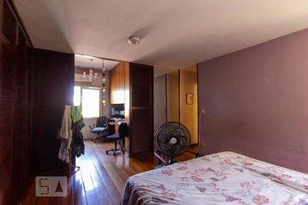 Apartamento à venda com 600m², 3 quartos e 1 vaga Apartamento à venda com 600m², 3 quartos e 1 vagaSuite 1