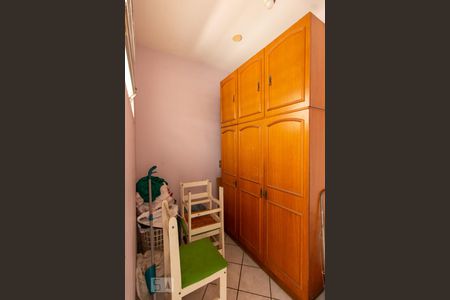 Apartamento à venda com 600m², 3 quartos e 1 vaga Apartamento à venda com 600m², 3 quartos e 1 vagaQuarto de Serviço