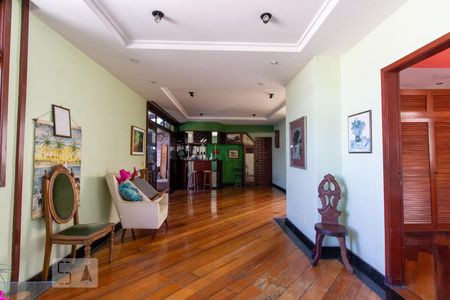 Apartamento à venda com 600m², 3 quartos e 1 vaga Apartamento à venda com 600m², 3 quartos e 1 vagaSala